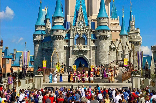 بهترین مکان‌های تفریحی دنیا برای سفر با خانواده کدامند ؟